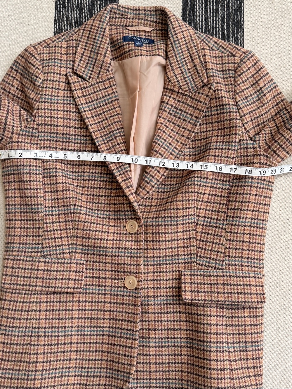 Chadwicks Women's Vintage Wool Blend Tan and Brown Plaid Blazer Jacket Size 12 - Picture 9 of 13